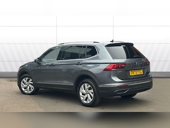Used Volkswagen Tiguan Allspace 2022 for sale - 77953834: Photo
