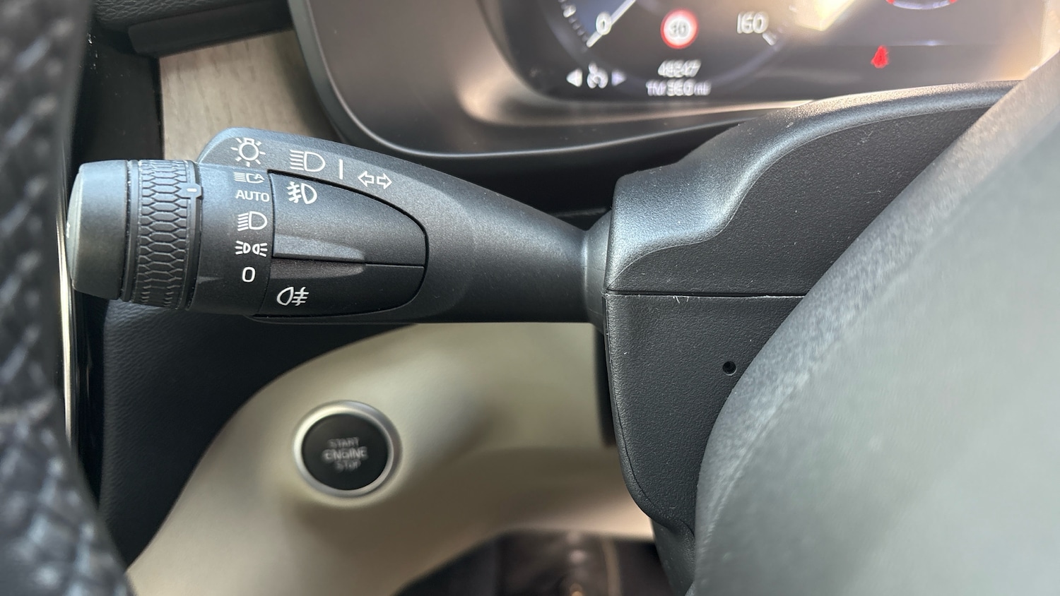 Used Volvo XC40 2022 for sale - 77735469: Photo 56