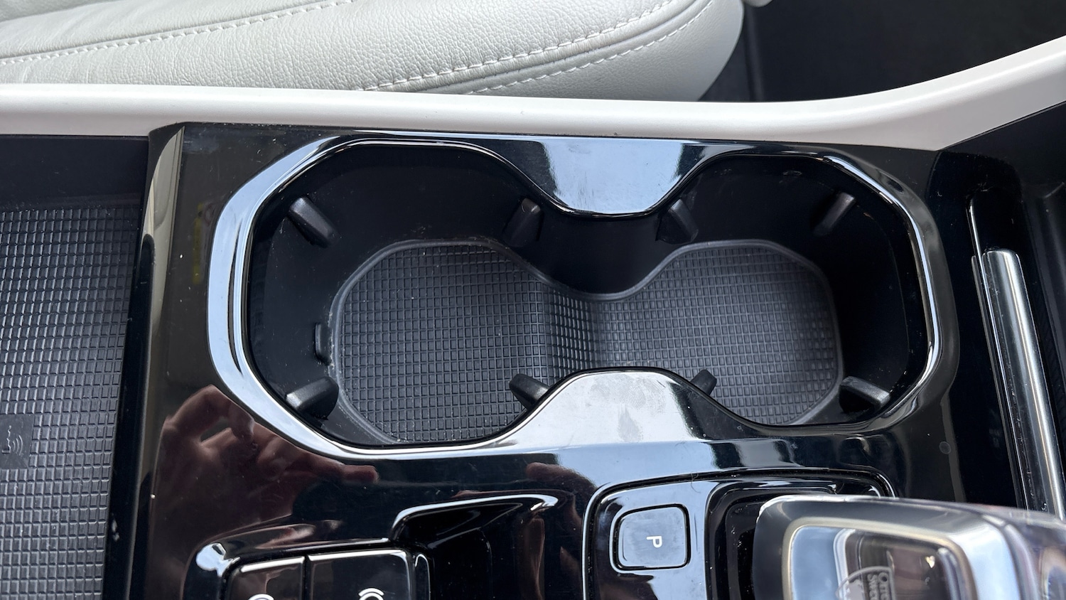 Used Volvo XC40 2022 for sale - 77735469: Photo 59