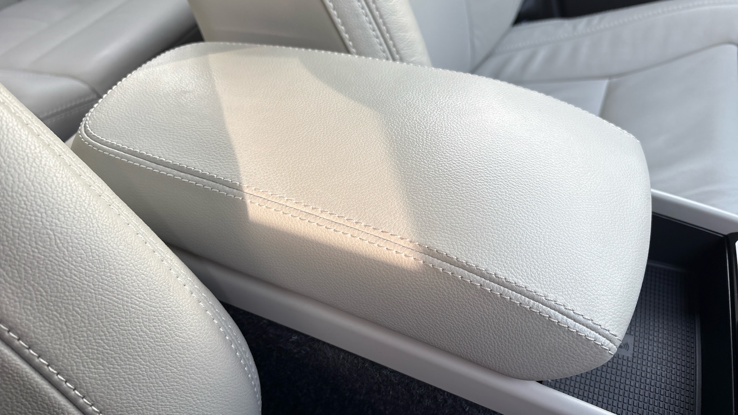 Used Volvo XC40 2022 for sale - 77735469: Photo 60