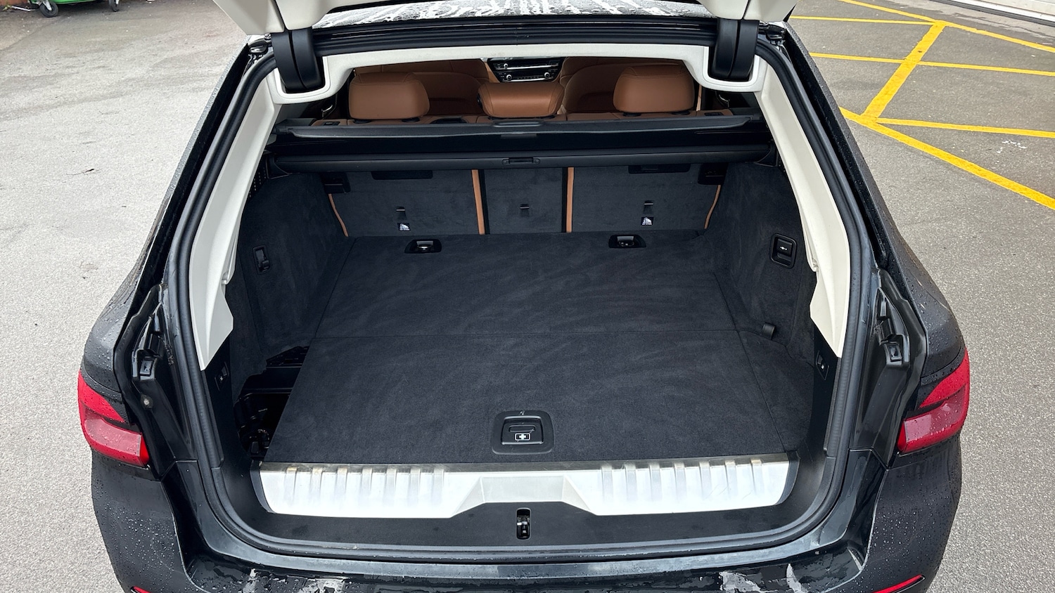 Used BMW 5 Series 2023 for sale - 77262170: Photo 4