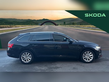 Used Skoda Superb 2023 for sale - 76960635: Photo