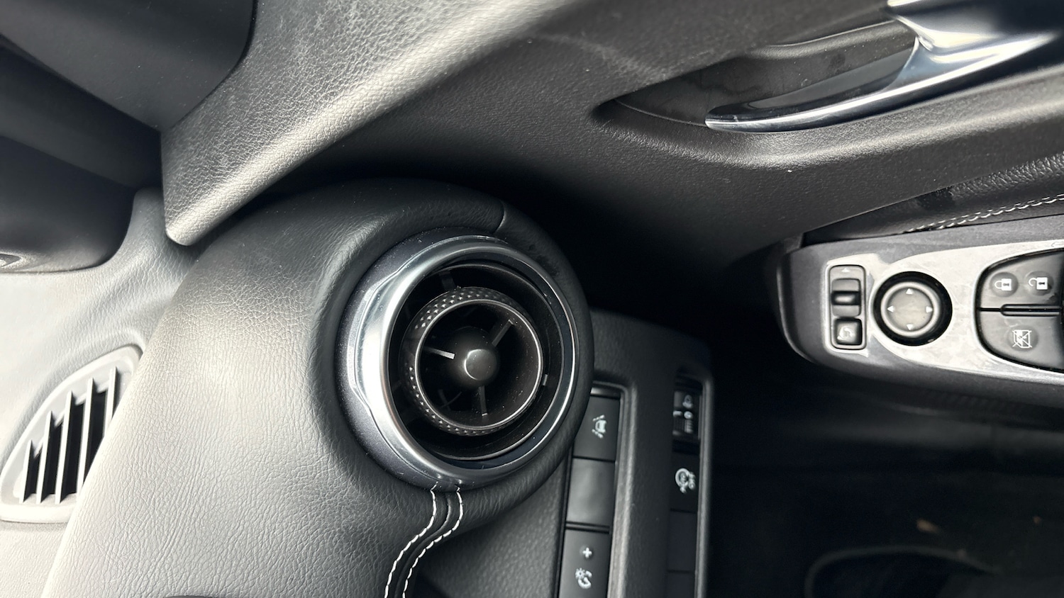 Used Nissan Juke 2024 for sale - 77045593: Photo 47