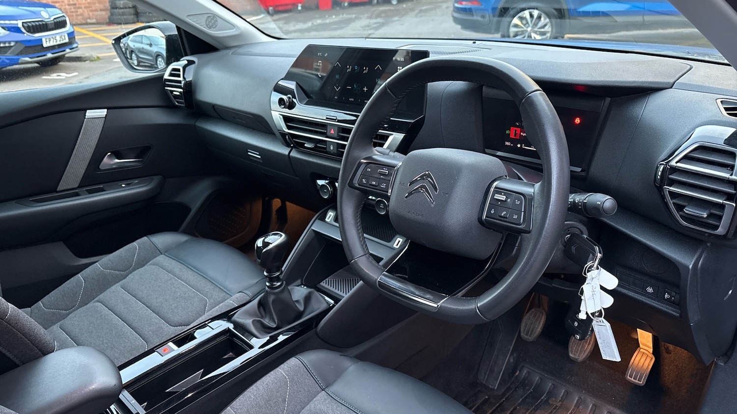 Used Citroen C4 2023 for sale - 76762304: Photo 11