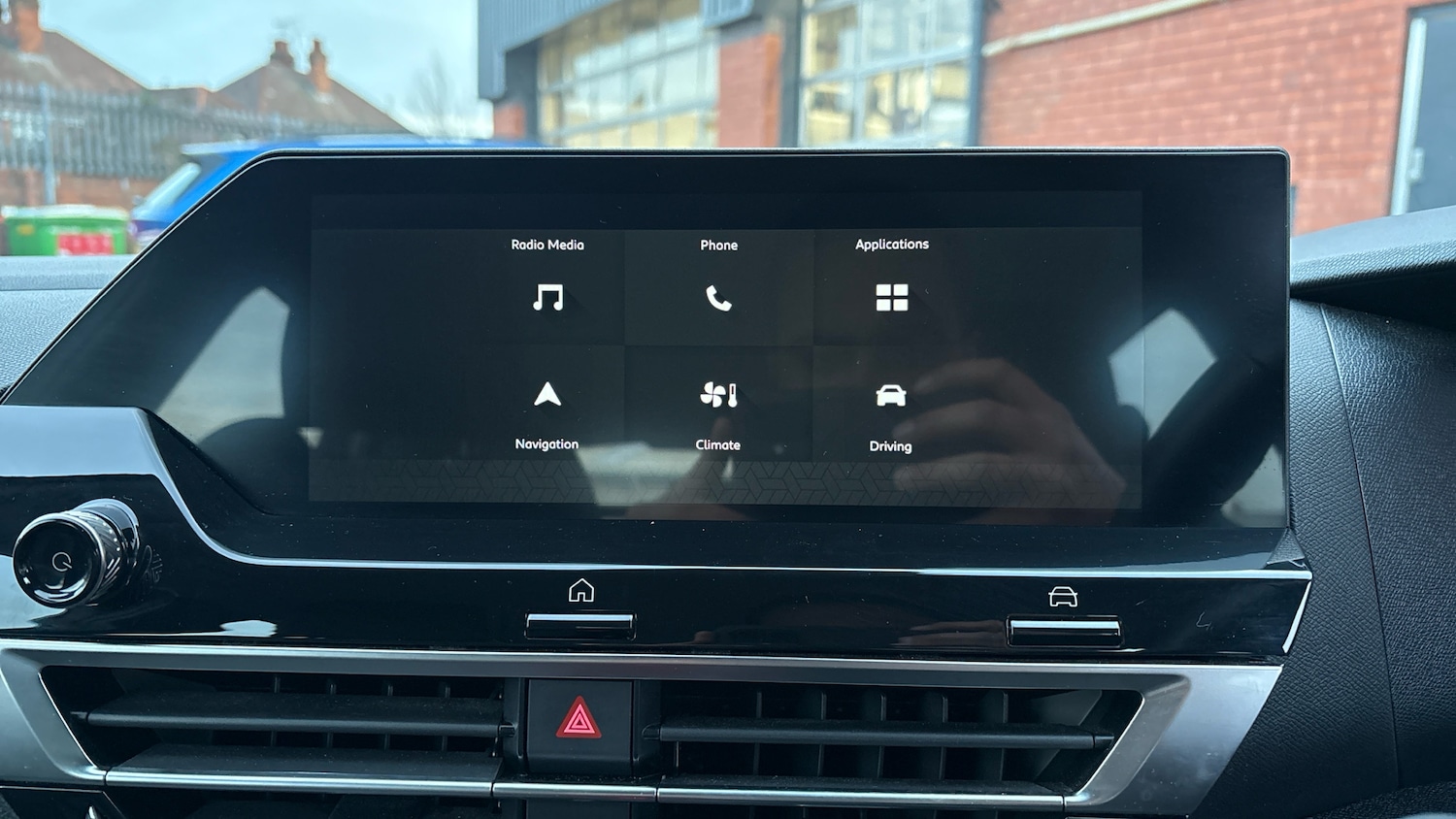 Used Citroen C4 2023 for sale - 76762304: Photo 12