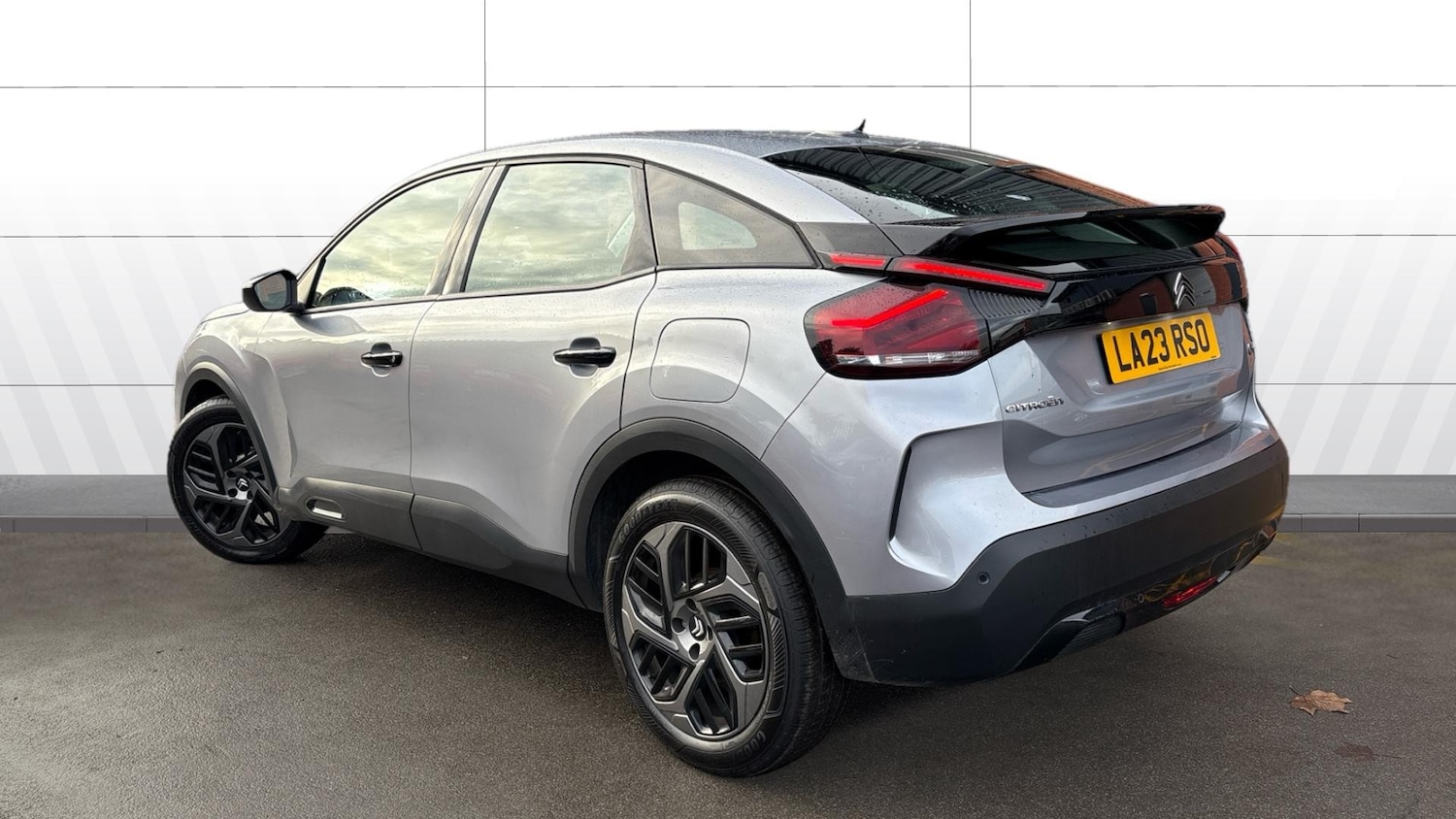 Used Citroen C4 2023 for sale - 76762304: Photo 2