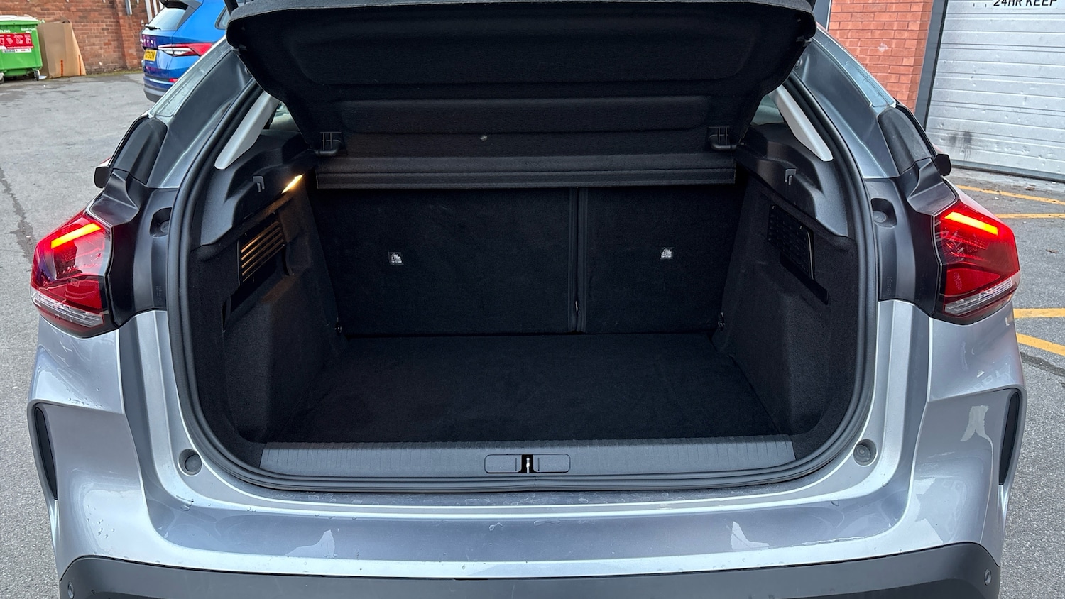 Used Citroen C4 2023 for sale - 76762304: Photo 4