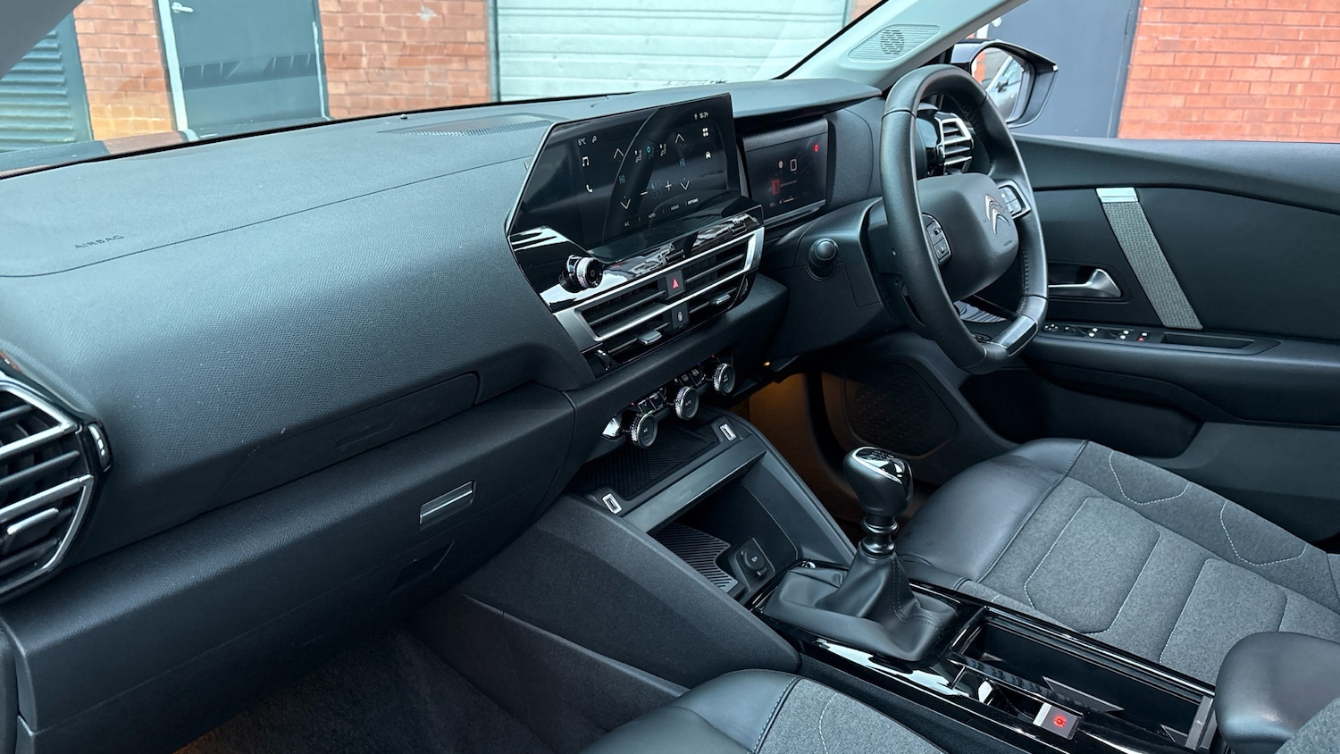 Used Citroen C4 2023 for sale - 76762304: Photo 9