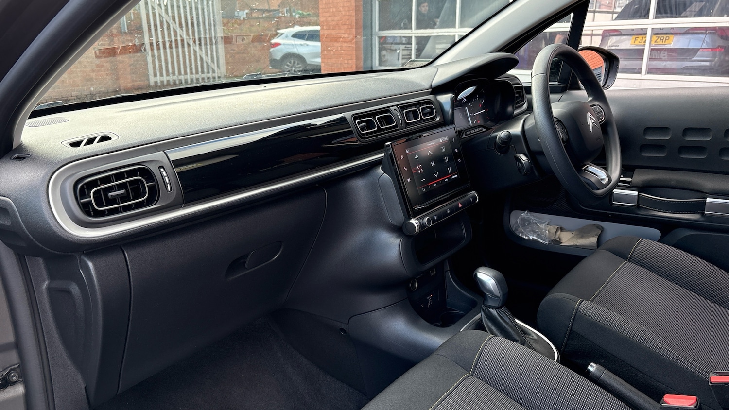 Used Citroen C3 2024 for sale - 76611173: Photo 9