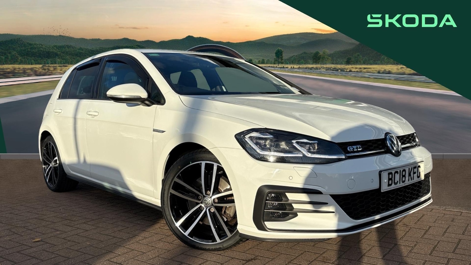 Used Volkswagen Golf 2018 for sale - 76467872: Photo 1