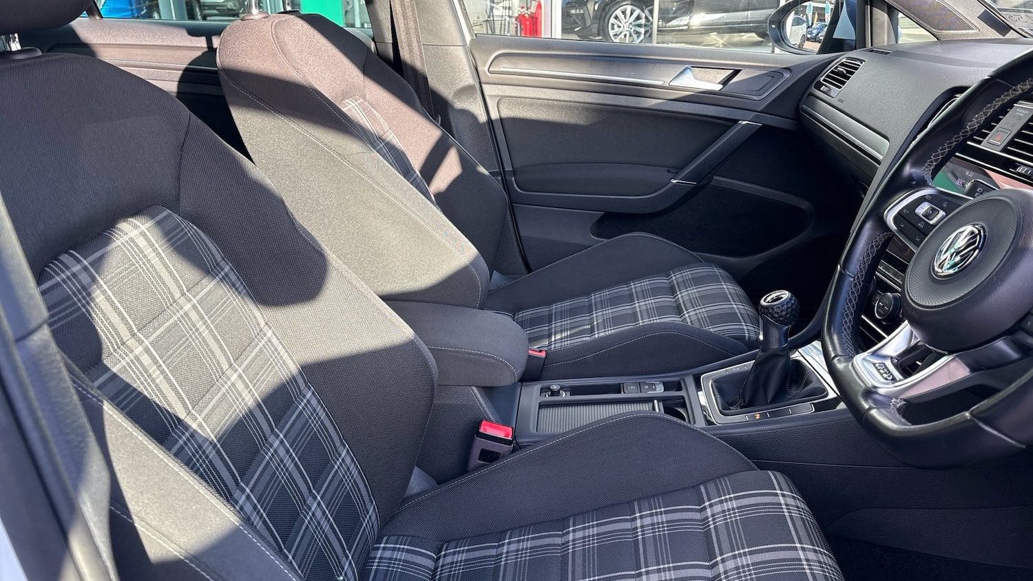 Used Volkswagen Golf 2018 for sale - 76467872: Photo 15