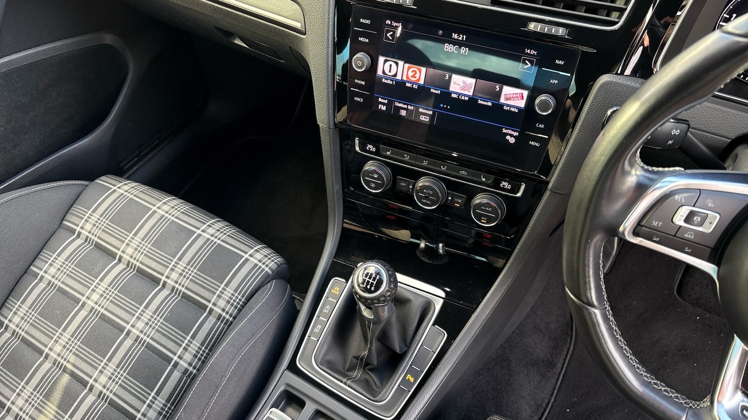 Used Volkswagen Golf 2018 for sale - 76467872: Photo 17