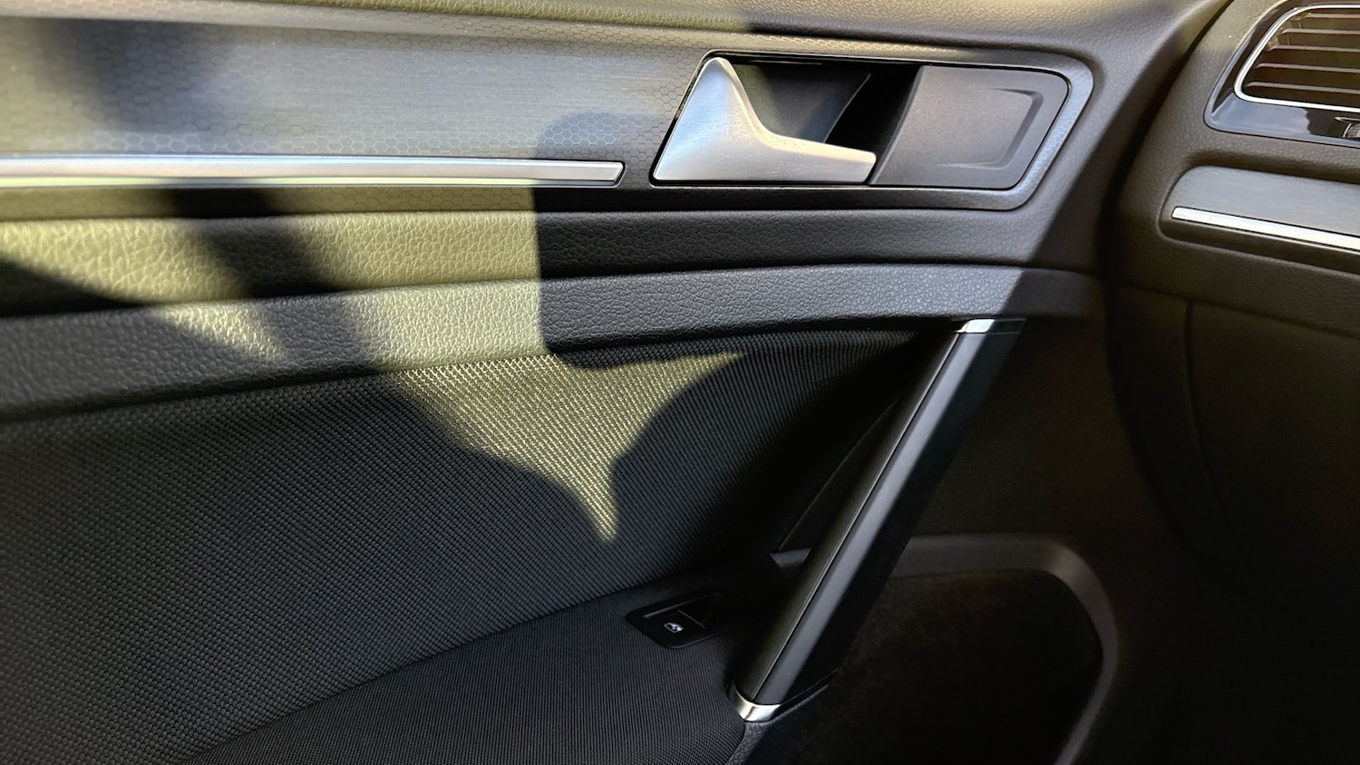 Used Volkswagen Golf 2018 for sale - 76467872: Photo 19