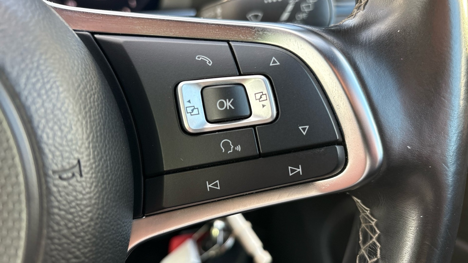 Used Volkswagen Golf 2018 for sale - 76467872: Photo 36