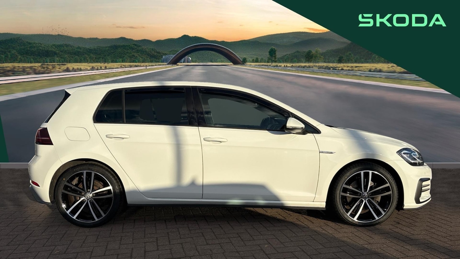 Used Volkswagen Golf 2018 for sale - 76467872: Photo 4