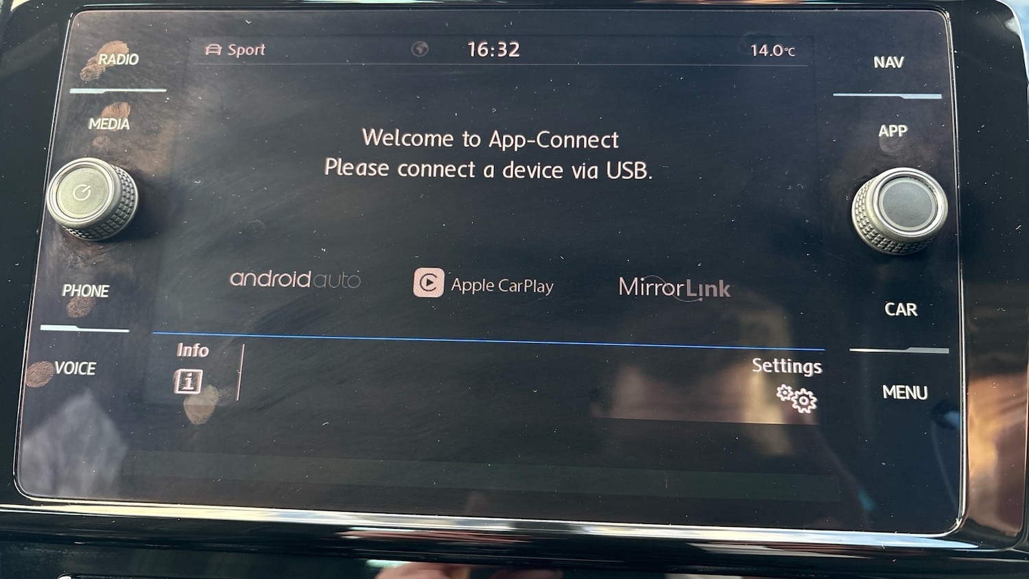 Used Volkswagen Golf 2018 for sale - 76467872: Photo 48