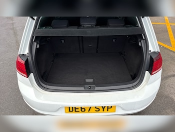 Used Volkswagen Golf 2017 for sale - 77000962: Photo