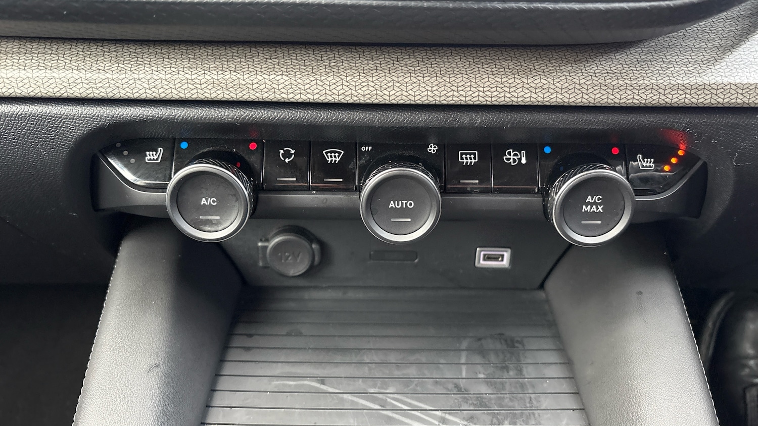 Used Citroen C5 X 2023 for sale - 77272183: Photo 44