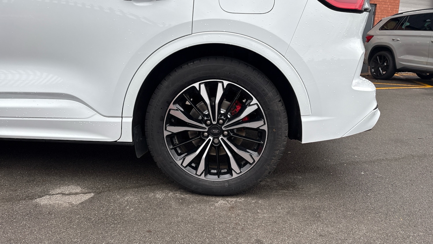 Used Ford Kuga 2023 for sale - 76627889: Photo 29