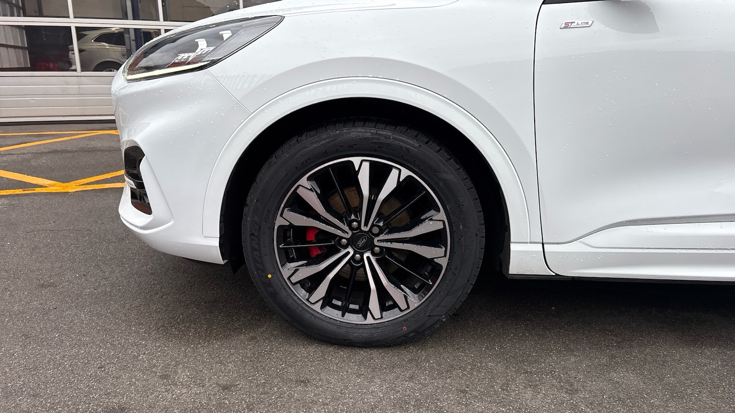 Used Ford Kuga 2023 for sale - 76627889: Photo 30