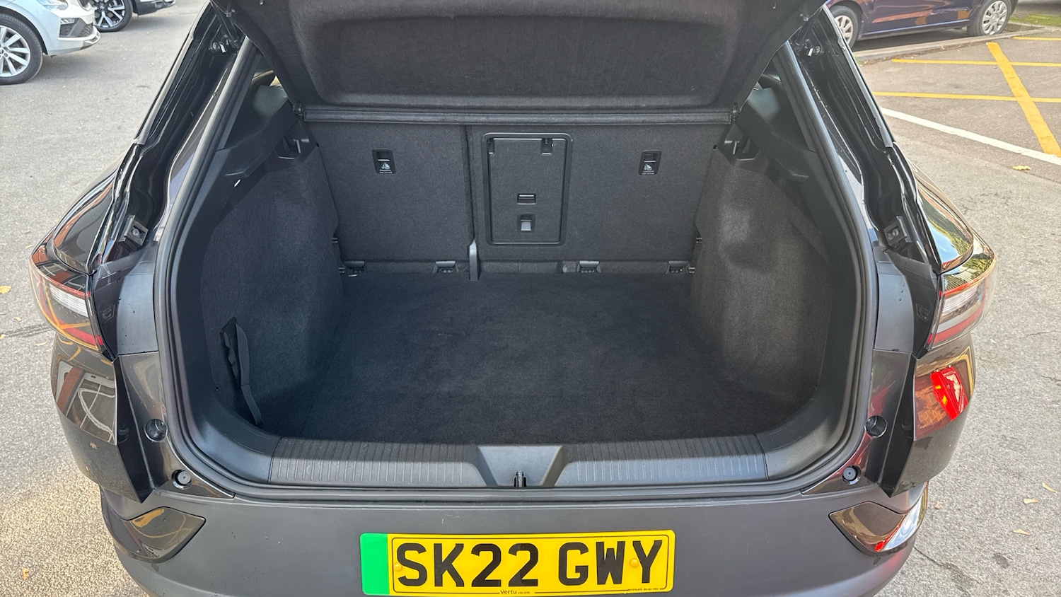 Used Volkswagen ID.4 2022 for sale - 76422208: Photo 20