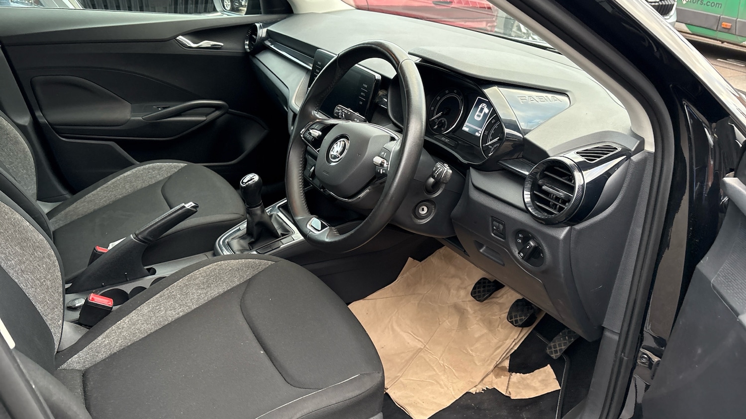 Used Skoda Fabia 2024 for sale - 76945807: Photo 2