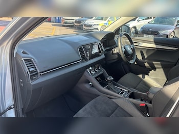 Used Skoda Karoq 2024 for sale - 77953822: Photo