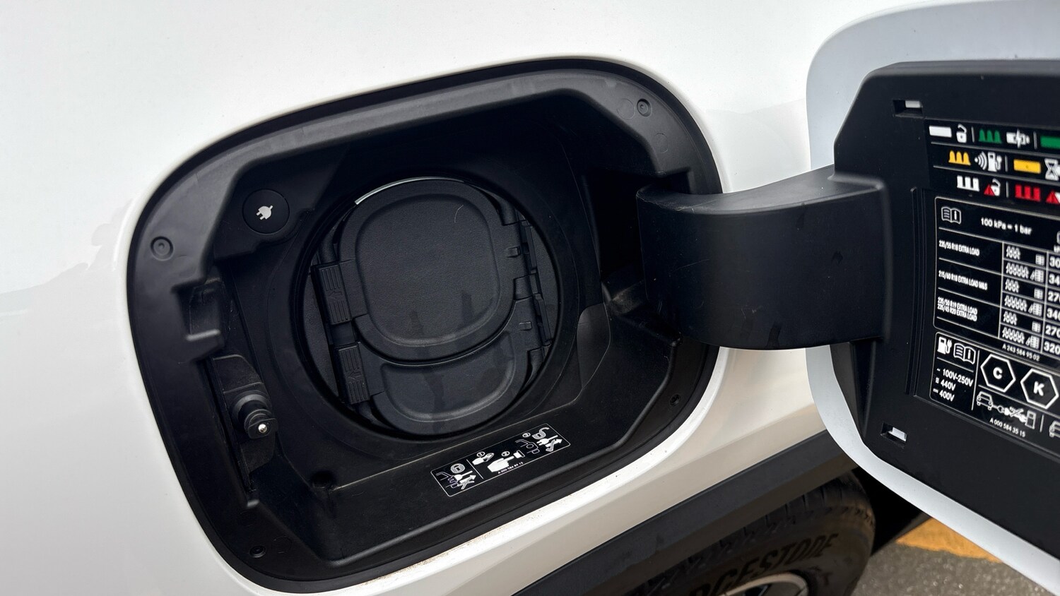 Used Mercedes-Benz EQA 2023 for sale - 77830460: Photo 24