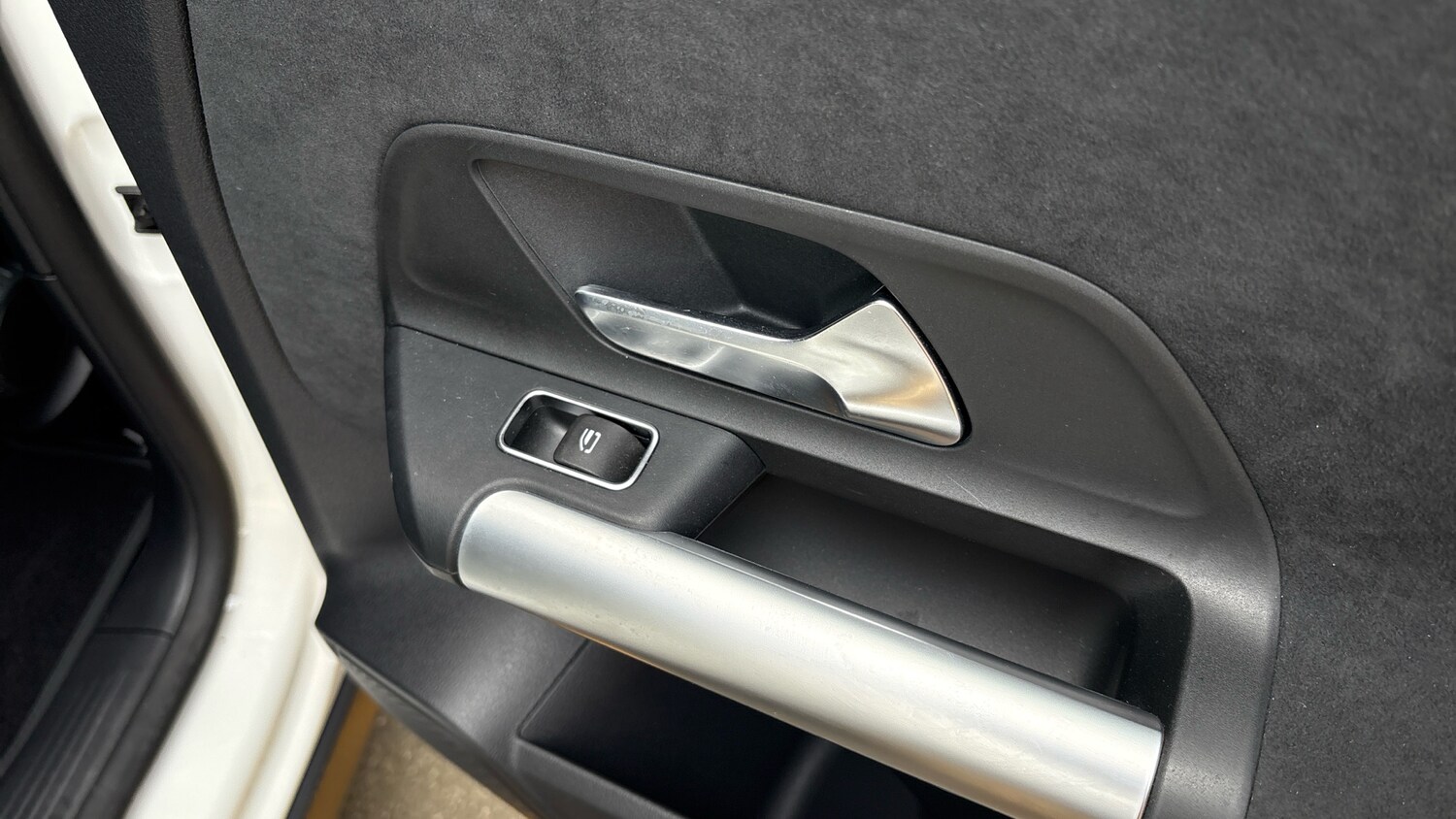 Used Mercedes-Benz EQA 2023 for sale - 77830460: Photo 30