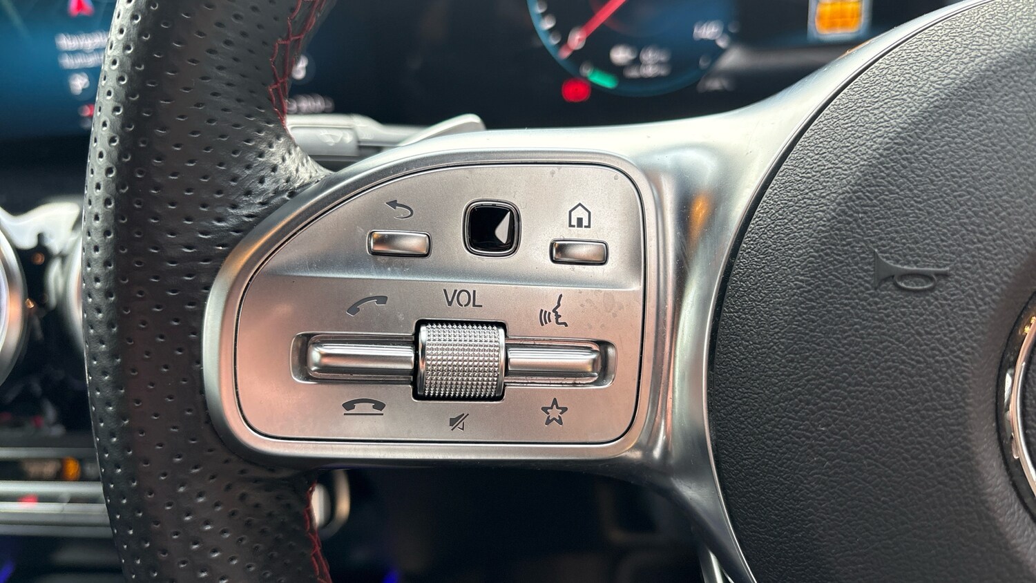 Used Mercedes-Benz EQA 2023 for sale - 77830460: Photo 36