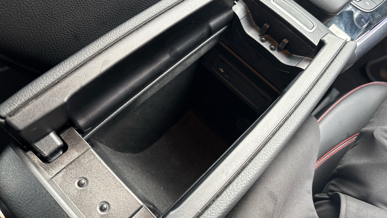 Used Mercedes-Benz EQA 2023 for sale - 77830460: Photo 39