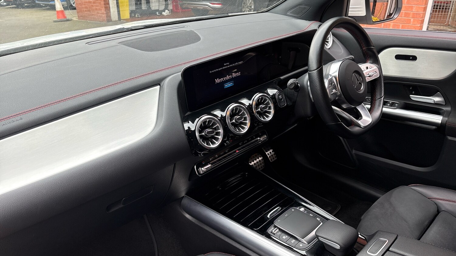 Used Mercedes-Benz EQA 2023 for sale - 77830460: Photo 9