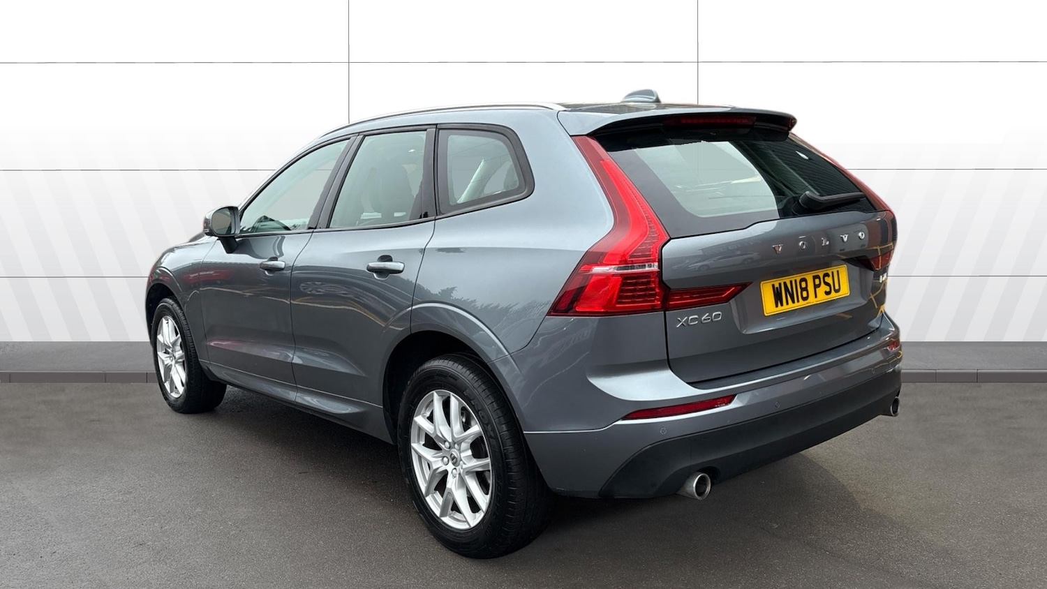 Used Volvo XC60 2018 for sale - 77148348: Photo 2
