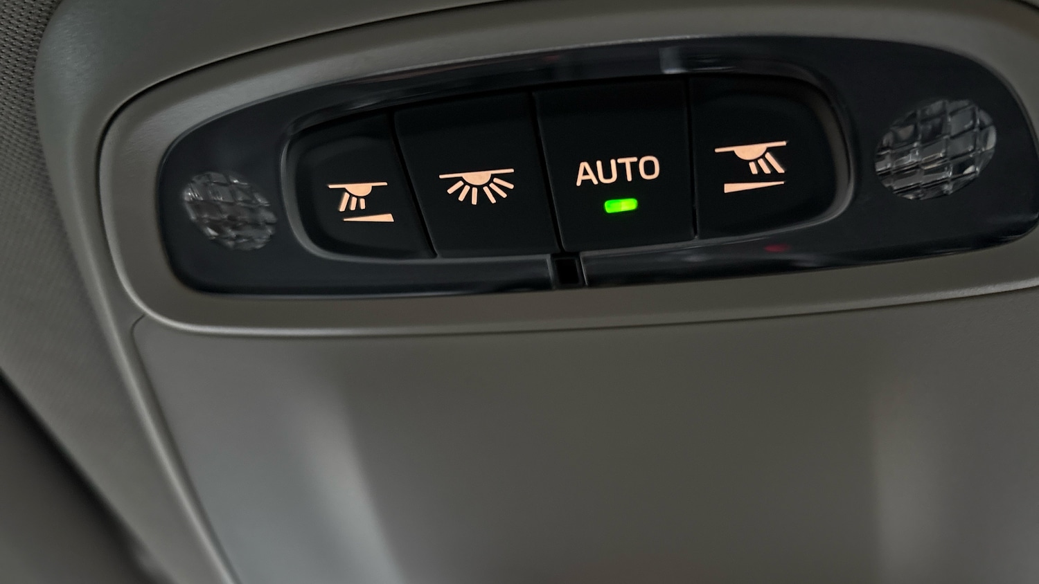 Used Volvo XC60 2018 for sale - 77148348: Photo 25