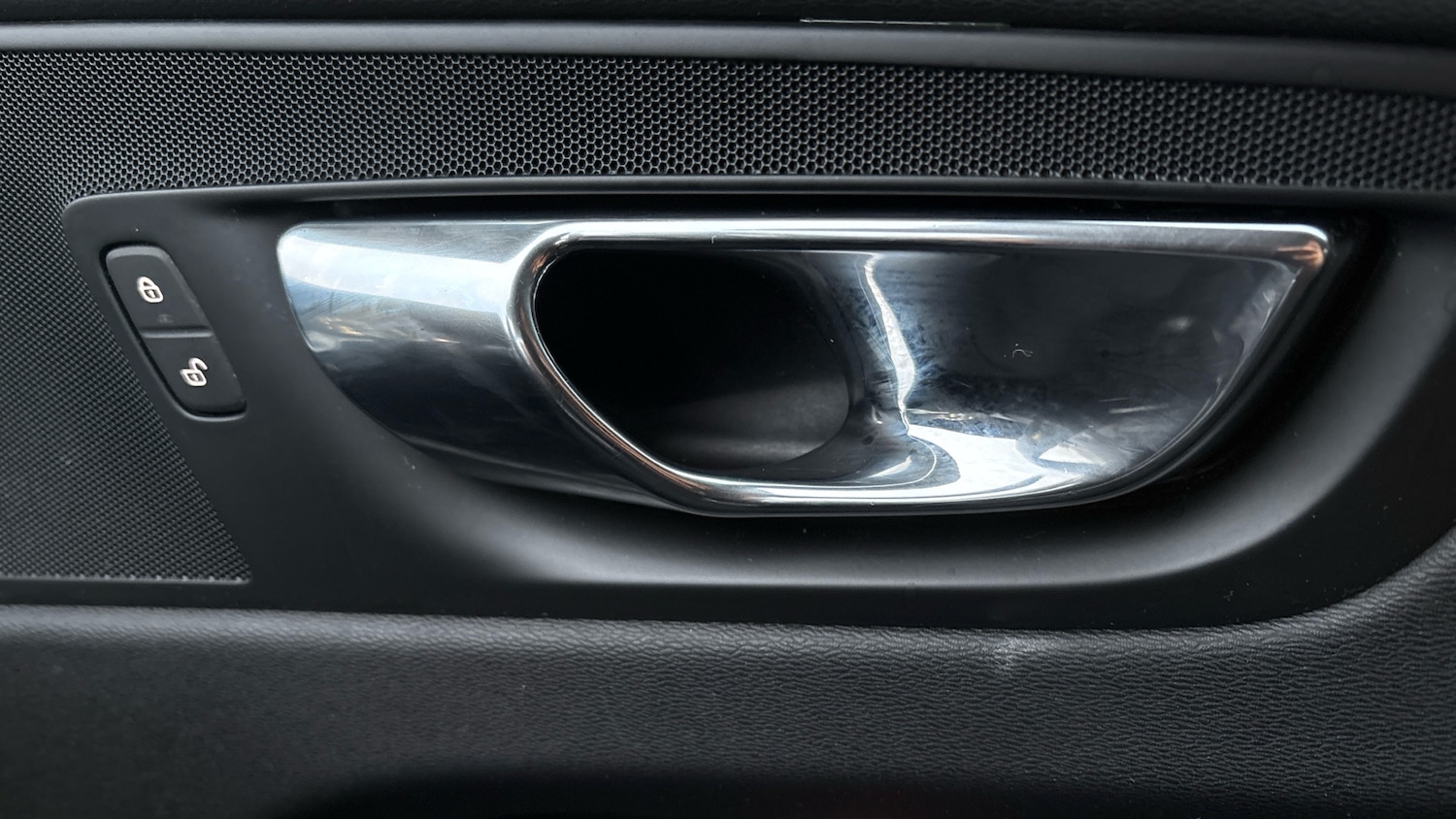 Used Volvo XC60 2018 for sale - 77148348: Photo 27