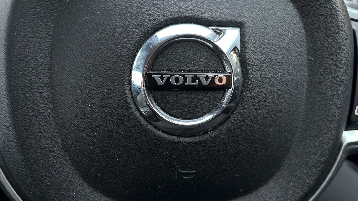 Used Volvo XC60 2018 for sale - 77148348: Photo 31