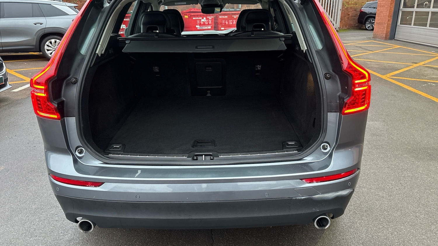 Used Volvo XC60 2018 for sale - 77148348: Photo 4