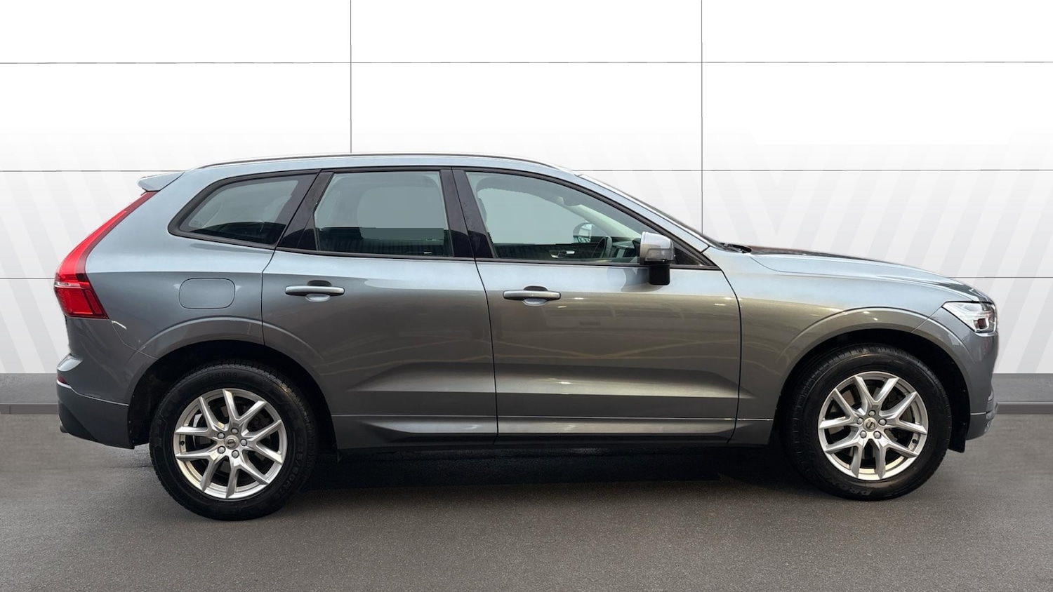 Used Volvo XC60 2018 for sale - 77148348: Photo 5