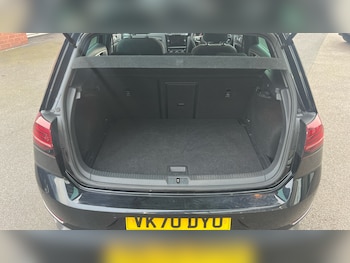 Used Volkswagen Golf 2020 for sale - 77902280: Photo