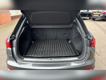 Used Audi Q3 2019 for sale - 78092600: Photo