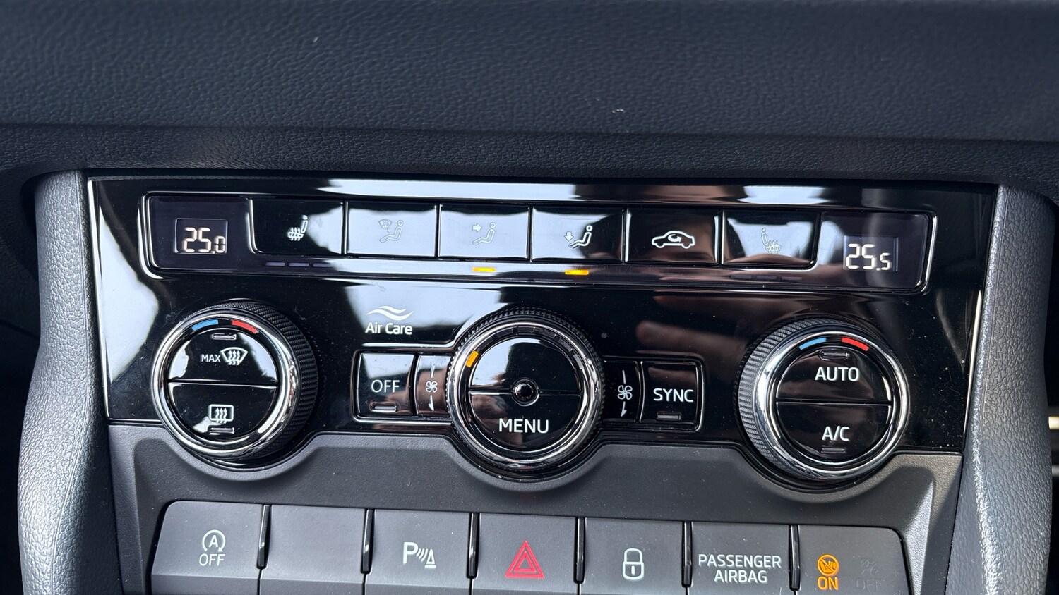 Used Skoda Karoq 2024 for sale - 78205572: Photo 61