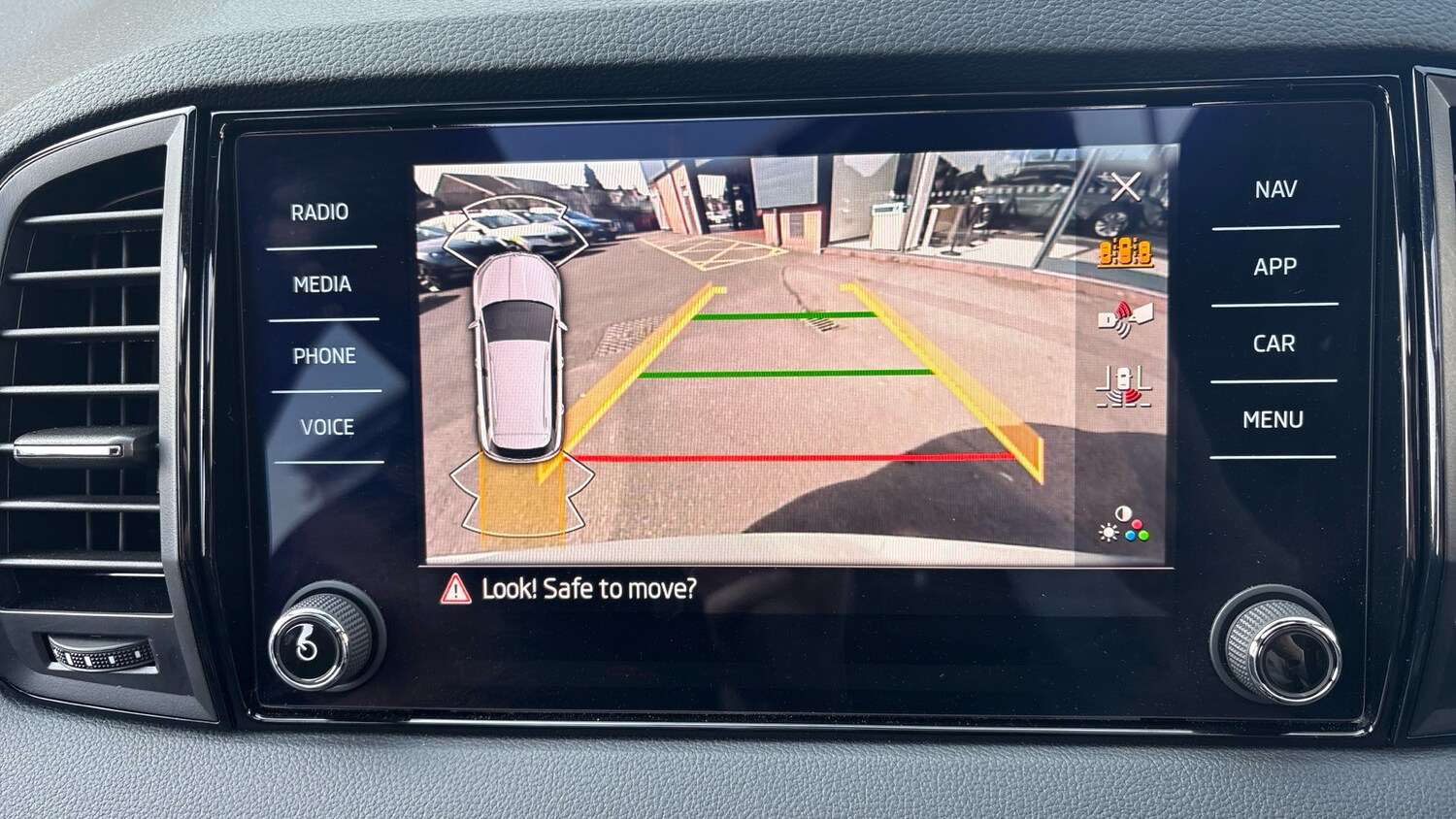 Used Skoda Karoq 2024 for sale - 78205572: Photo 67