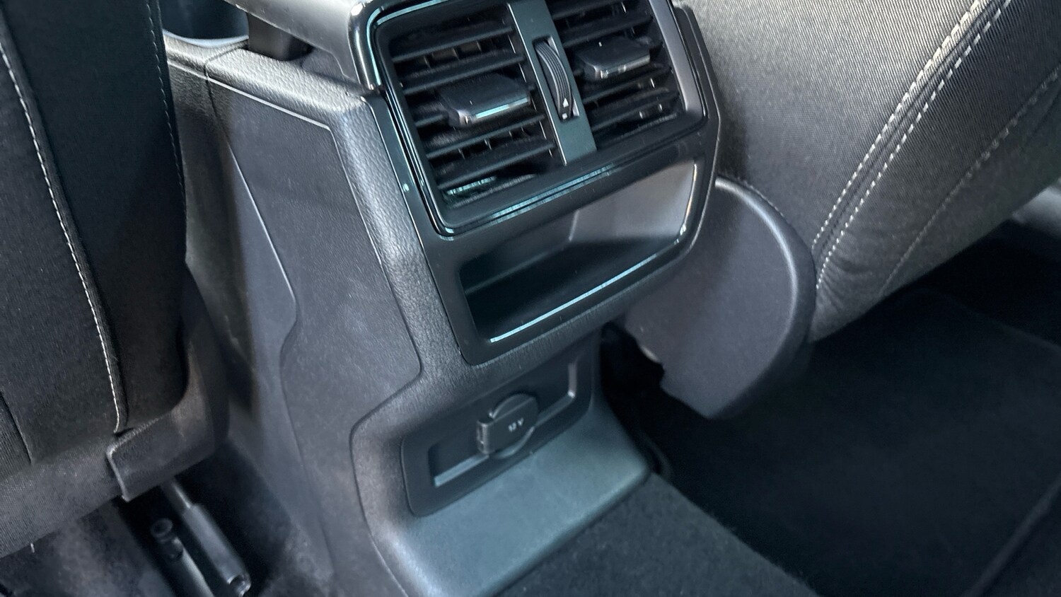 Used Skoda Karoq 2024 for sale - 76818764: Photo 25