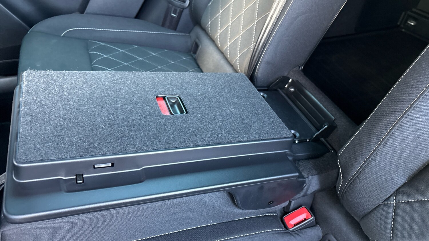 Used Skoda Karoq 2024 for sale - 76818764: Photo 28