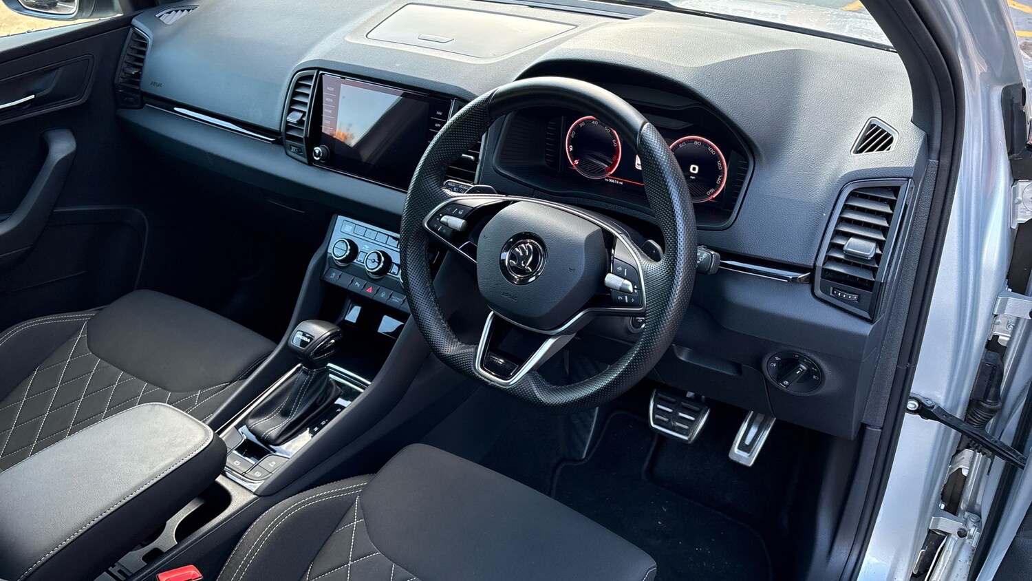 Used Skoda Karoq 2024 for sale - 76818764: Photo 6