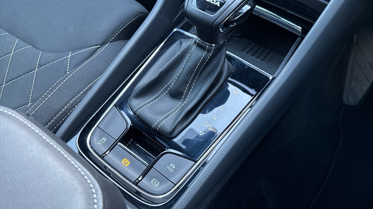 Used Skoda Karoq 2024 for sale - 76818764: Photo 64