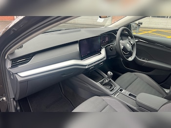 Used Skoda Octavia 2024 for sale - 76493655: Photo