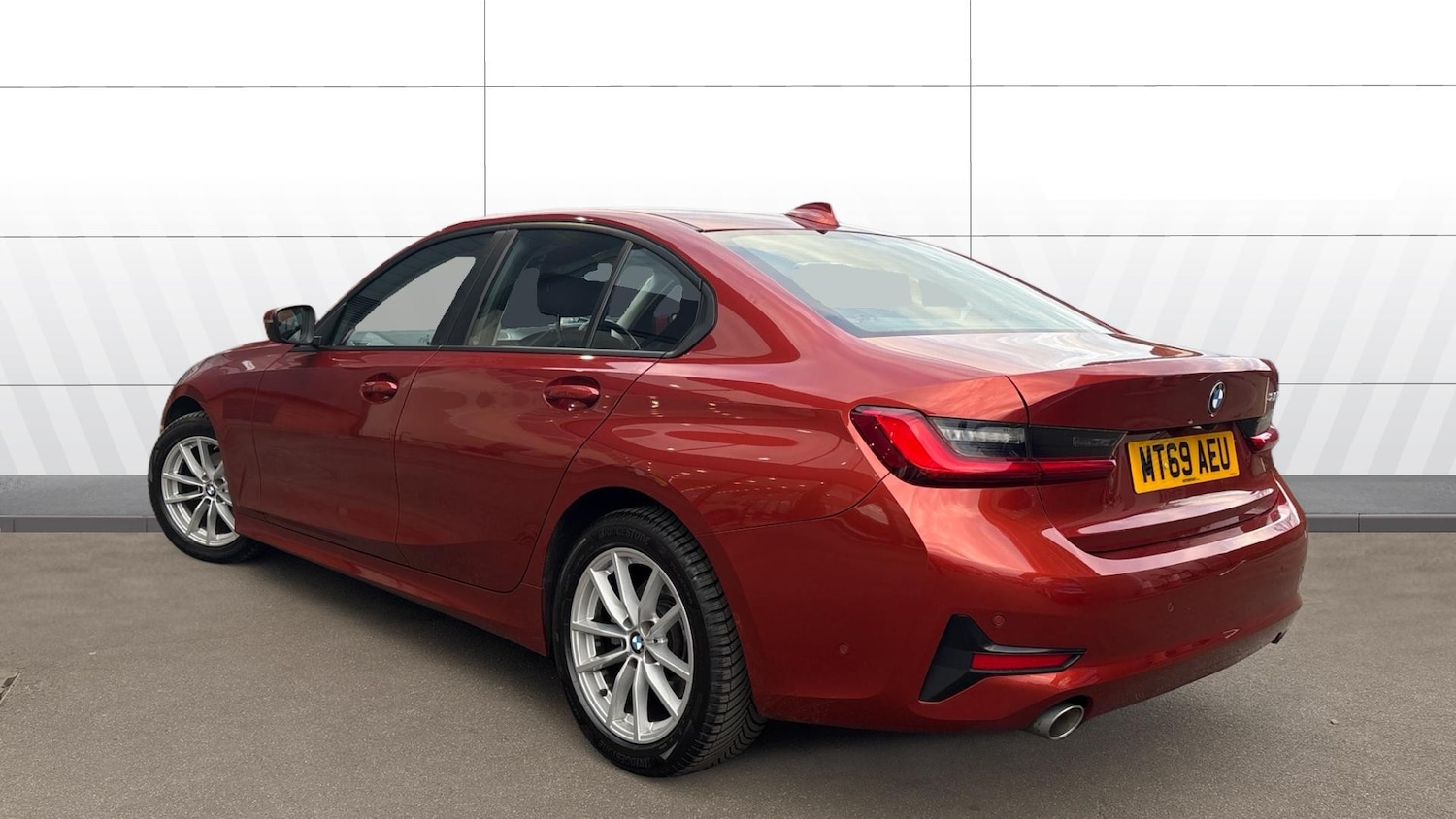 Used BMW 3 Series 2019 for sale - 78064354: Photo 2