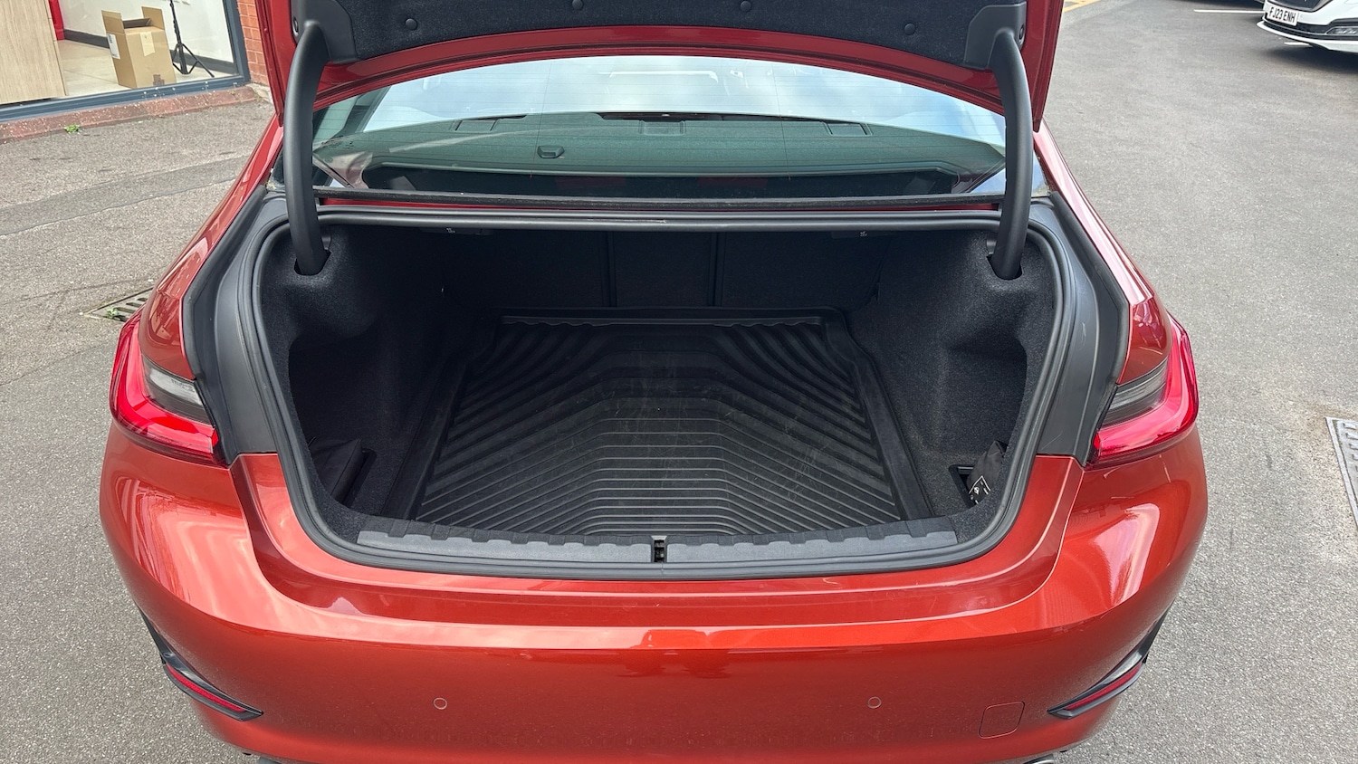 Used BMW 3 Series 2019 for sale - 78064354: Photo 4