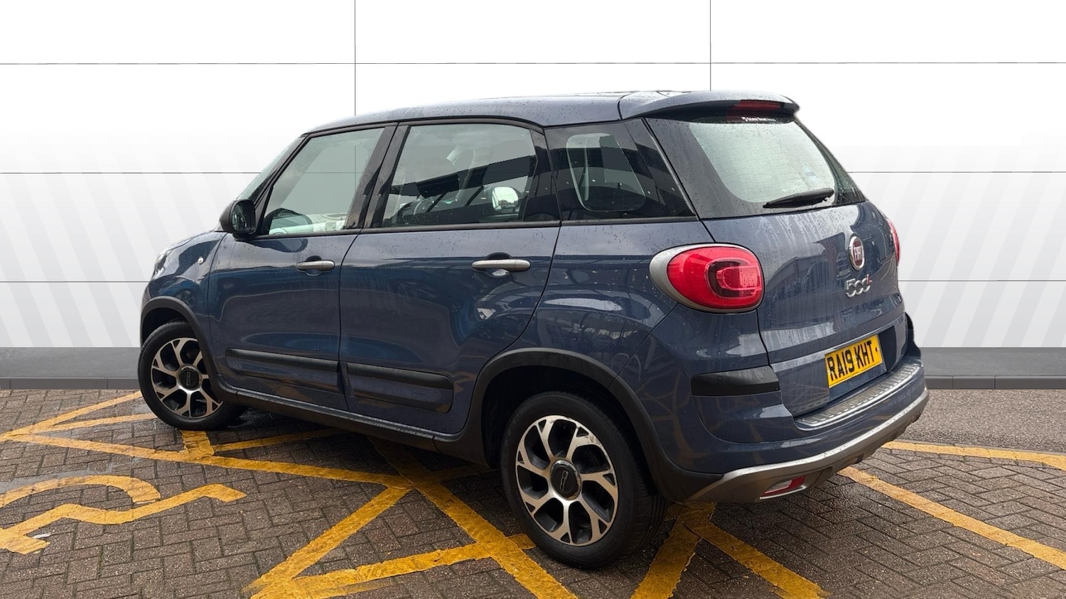 Used Fiat 500L 2019 for sale - 77296994: Photo 2